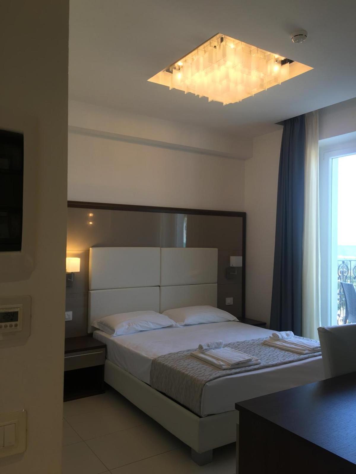 Hotel Baia Marina Купра-Мариттима Экстерьер фото