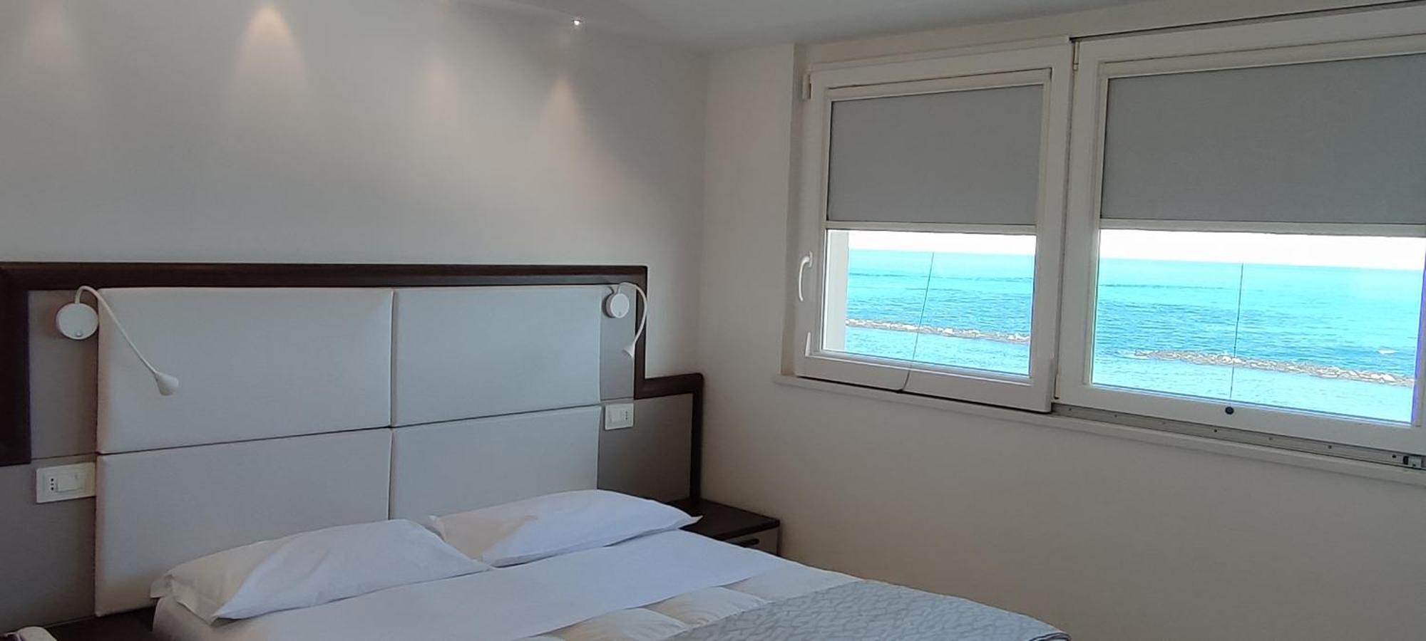Hotel Baia Marina Купра-Мариттима Экстерьер фото