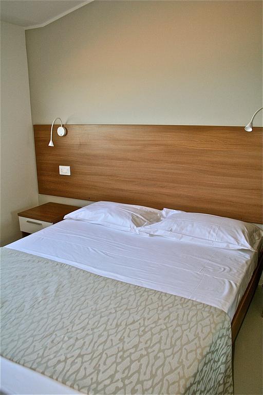 Hotel Baia Marina Купра-Мариттима Номер фото