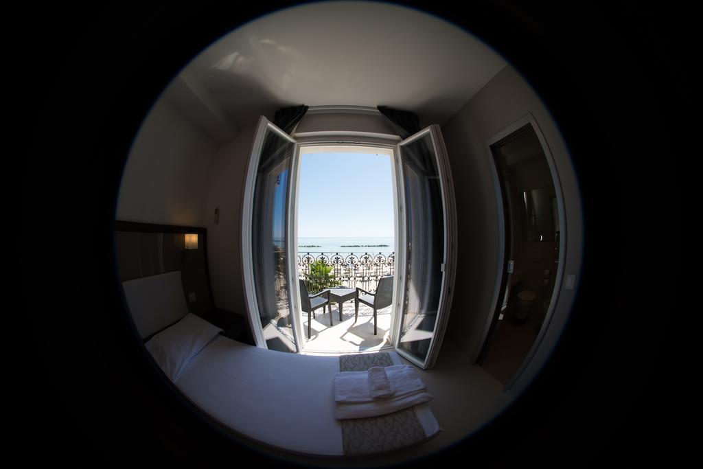 Hotel Baia Marina Купра-Мариттима Экстерьер фото