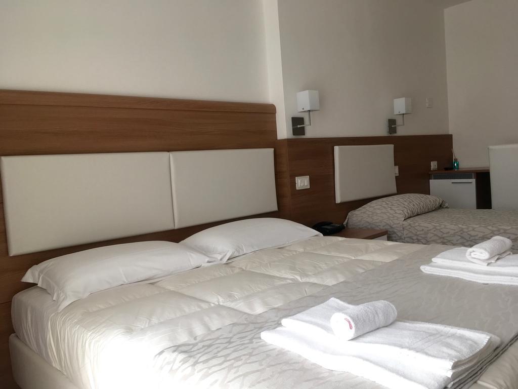 Hotel Baia Marina Купра-Мариттима Экстерьер фото