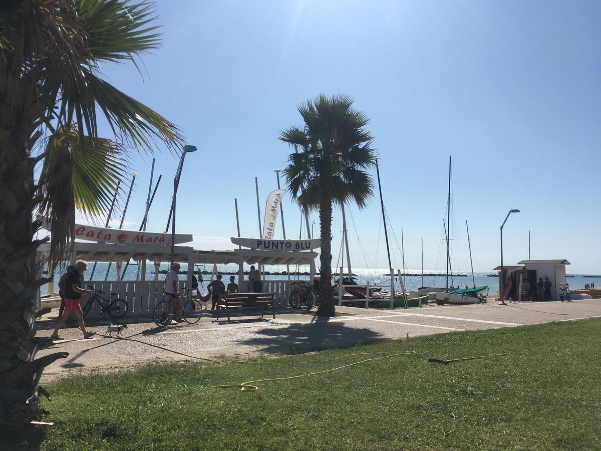 Hotel Baia Marina Купра-Мариттима Экстерьер фото